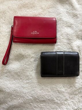 Coach Red Leather Wristlet Wallet & Black Wallet Set